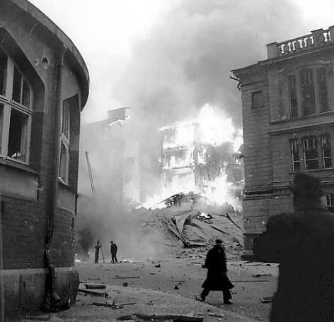 Erster sowjetischer Luftangriff: Am 30. November 1939 zerstören sowjetische Bomber zahlreiche Gebäude in Helsinki. 91 Menschen werden getötet und mehr als 200 verletzt.