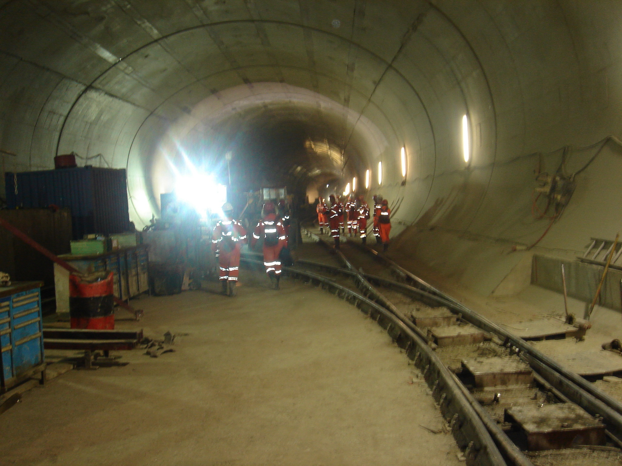 Neat-Tunnel unterhalb von Sedrun