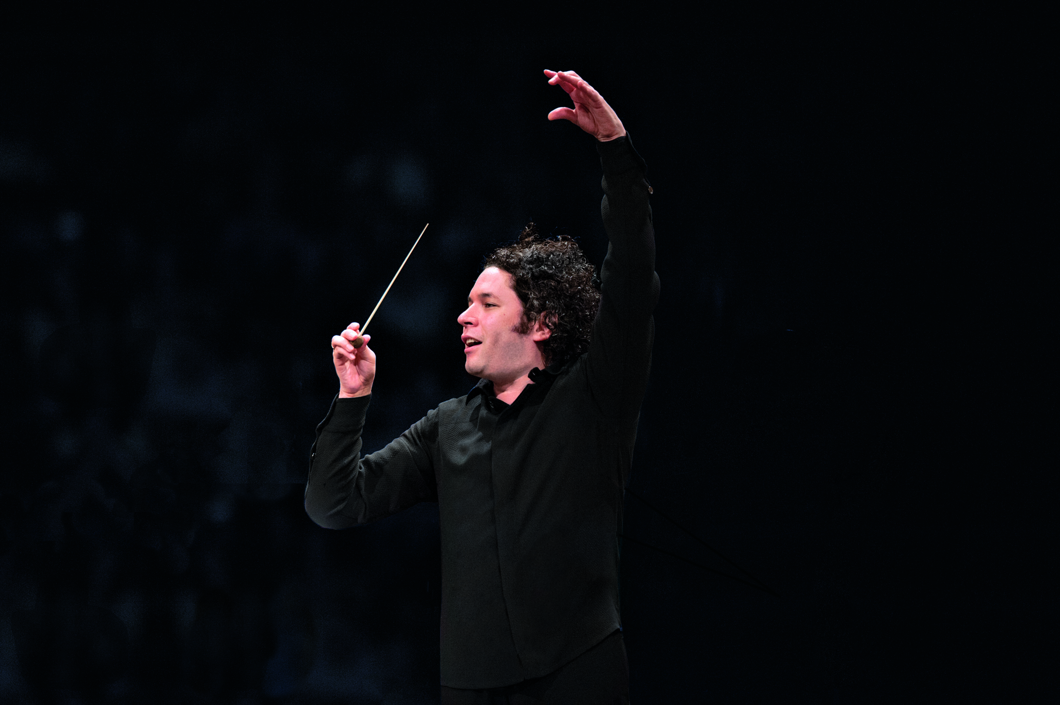 Mit Schwung ins Neue Jahr: Gustavo Dudamel, Foto: Adam Latham