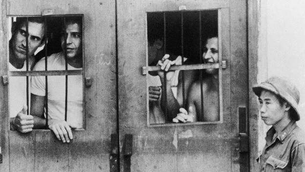Amerikanische Kriegsgefangene in einem Lager in Hanoi (Foto: Keystone/AP/Horst Faas)