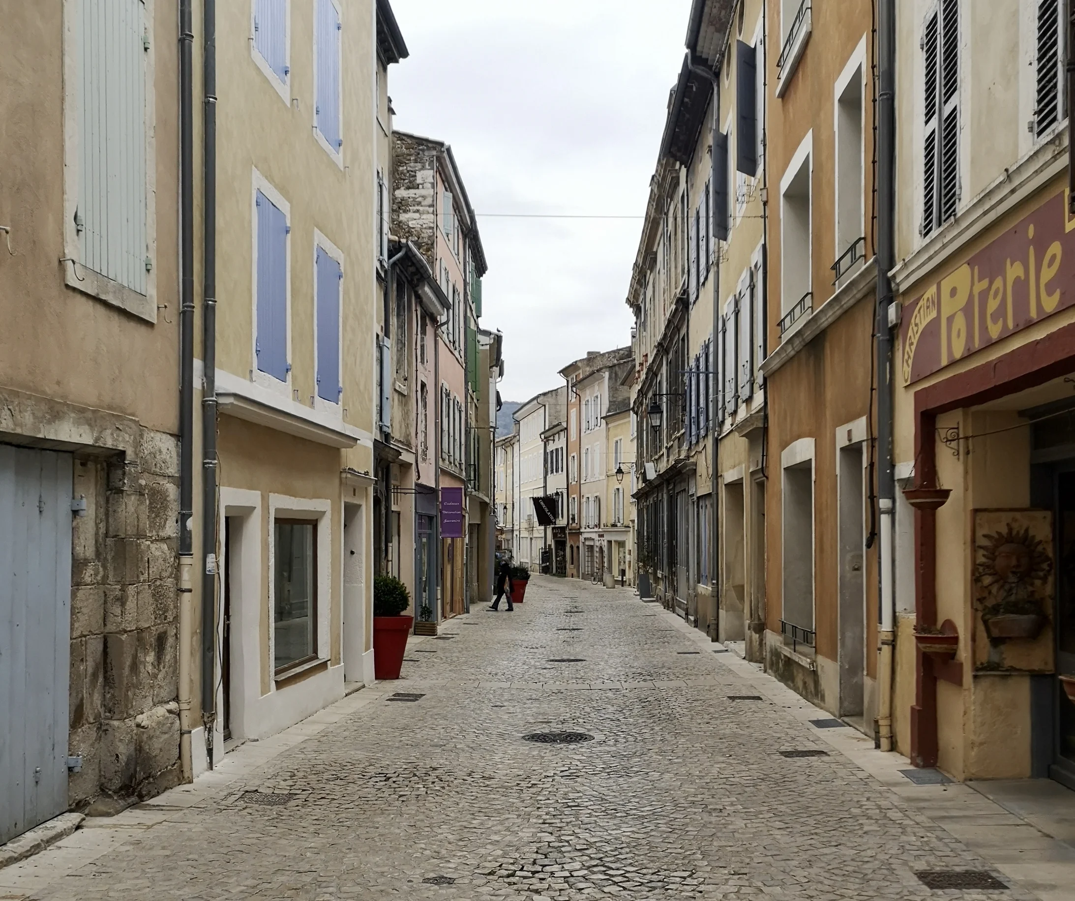 Hauptgasse in Dieulefit (Foto: J21, Hans Woller)