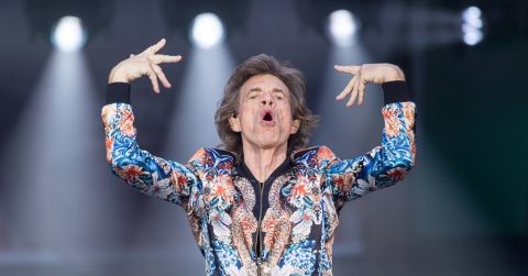Mick Jagger, der Frontman der Rolling Stones, feiert seinen 75. Geburtstag. Das Bild zeigt ihn während eines Konzerts in Stuttgart. (Foto: Keystone/DPA/Sebastian Gollnow)