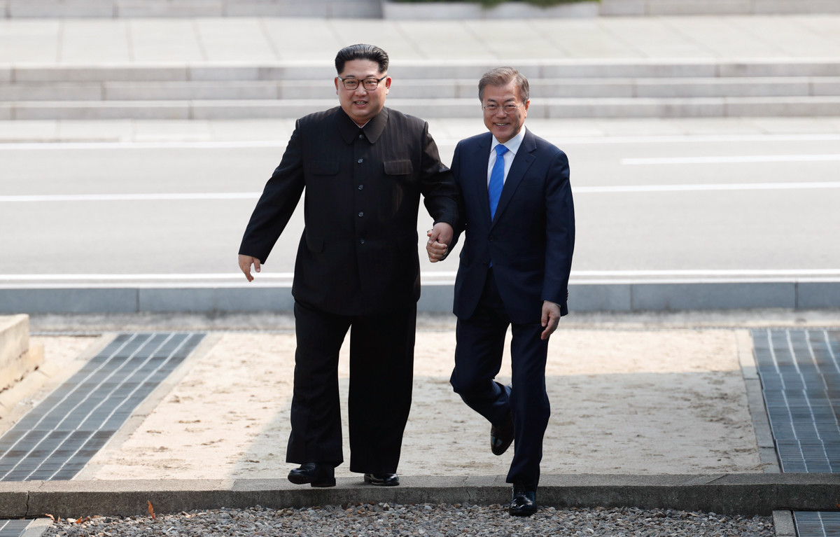 Beide Seiten hätten sich zu einer "kompletten Denuklearisierung" der koreanischen Halbinsel bekannt, erklärt die nordkoreanische offizielle Nachrichtenagentur KCNA. (Foto: Keystone/AP)