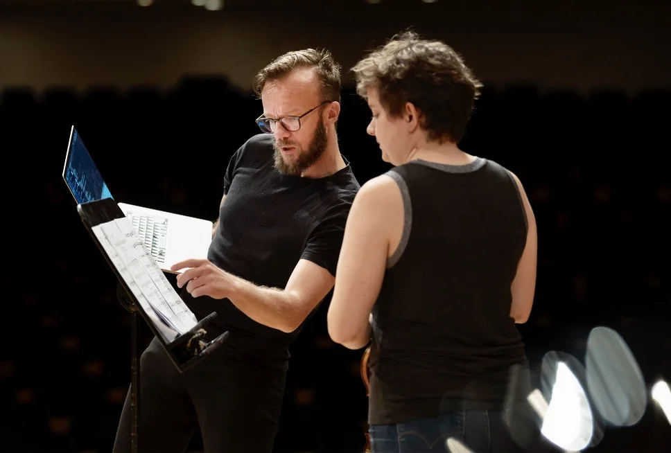 Oscar Bianchi und Sarah Saviet während der Proben (Foto: Priksa Ketterer © Lucerne Festival)