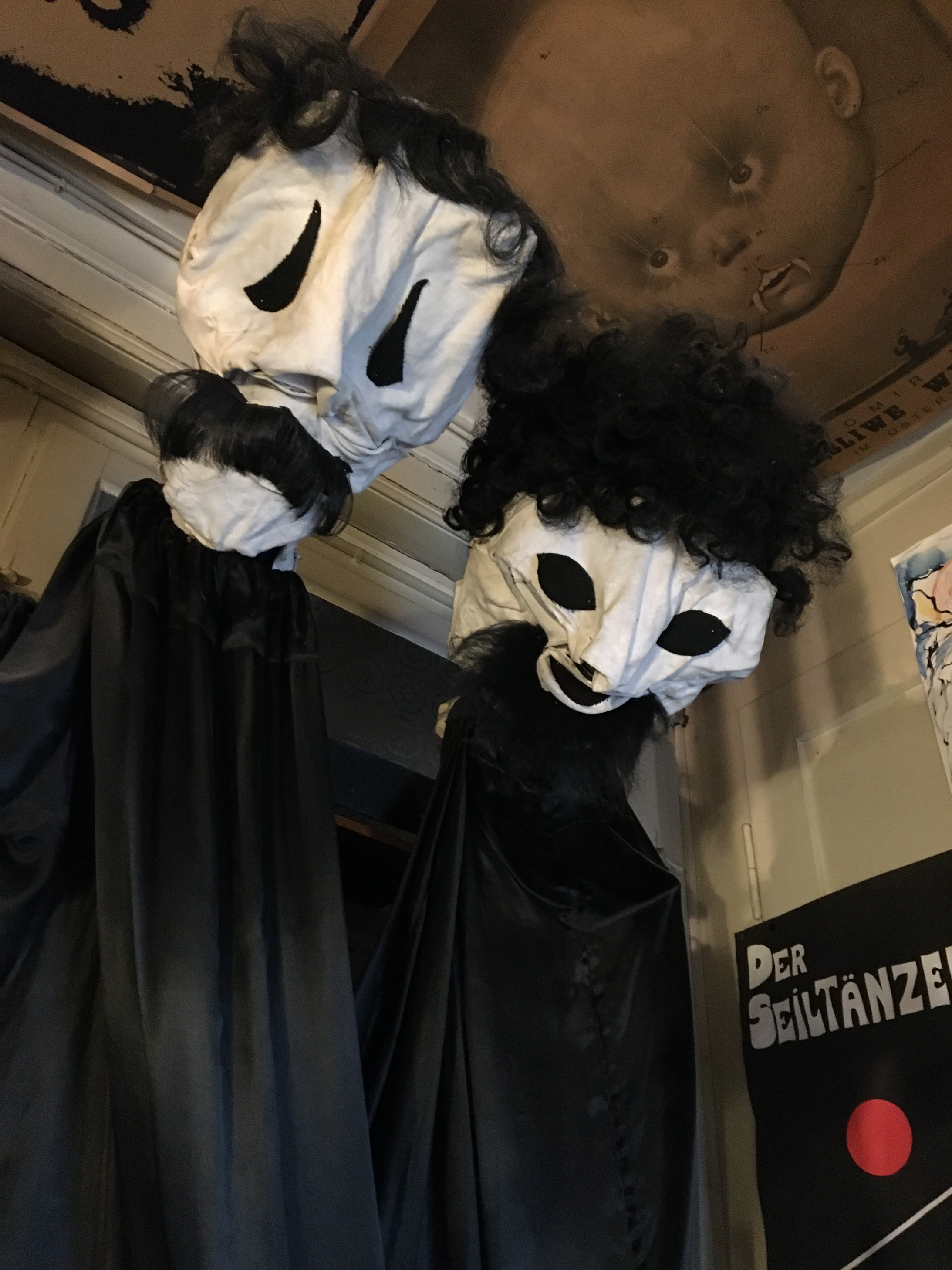 Masken im Theatermuseum Stok
