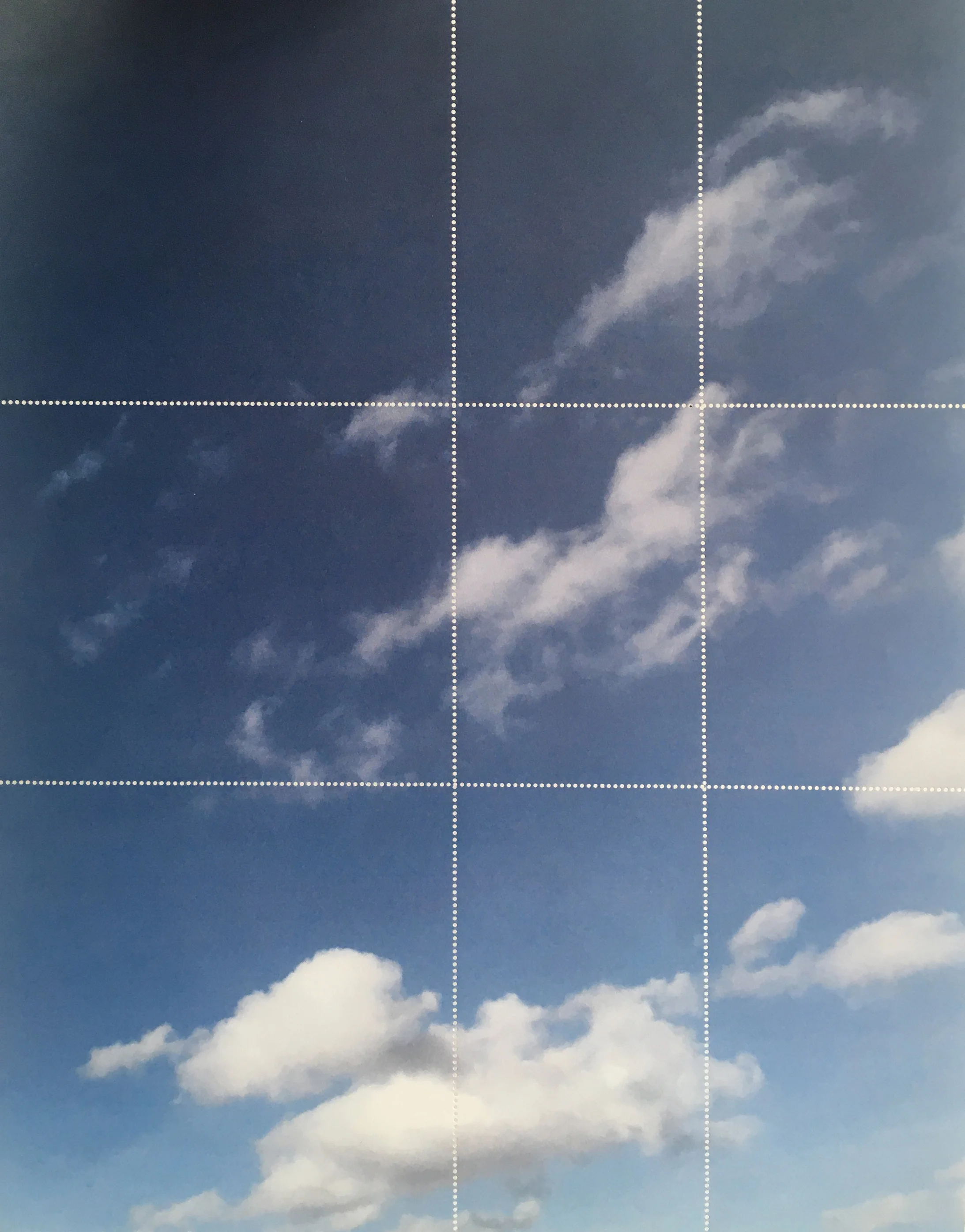 Jos Näpflin: Vermessen. Perforierte Fotografie, 2019