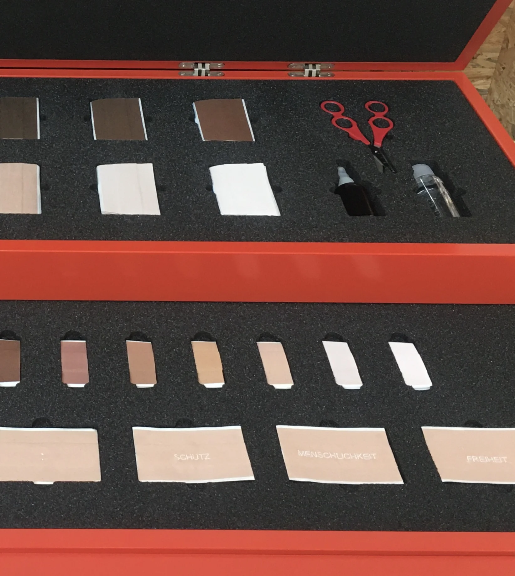 Jos Näpflin: Black Box Box. Objekt, 2020, Detail
