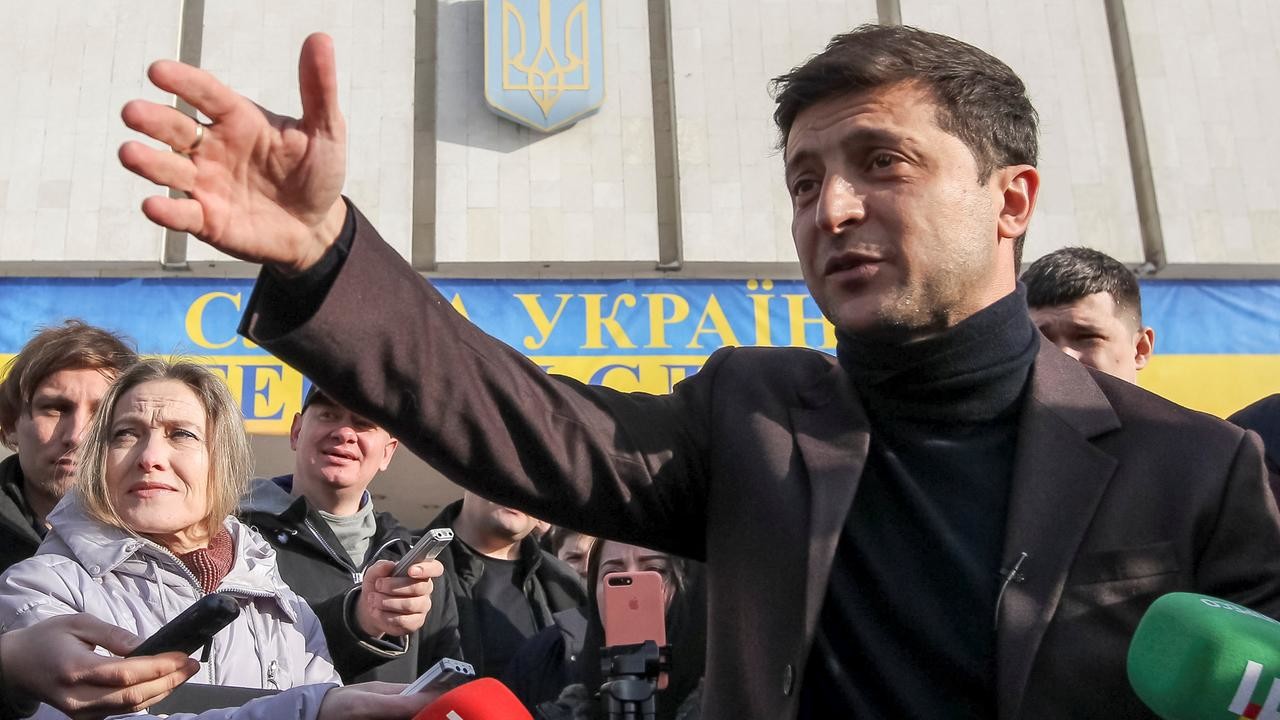 Wolodimir Selenski, Spitzenreiter im ukrainischen Wahlkampf