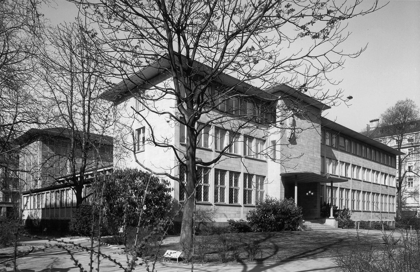 Ansicht von Südosten, Zentralbibliothek Luzern, Otto Dreyer, 1951 (© James G. Perret, Archiv ZHB Luzern)