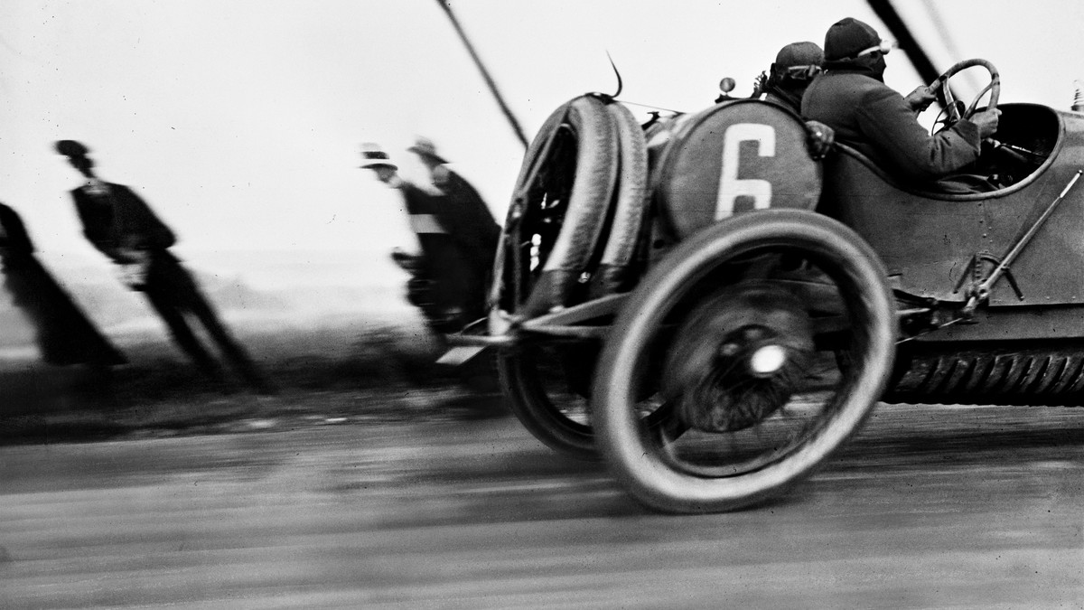 Grand Prix des Französischen Automobilclubs oder «das verformte Automobil», ca. 1913
