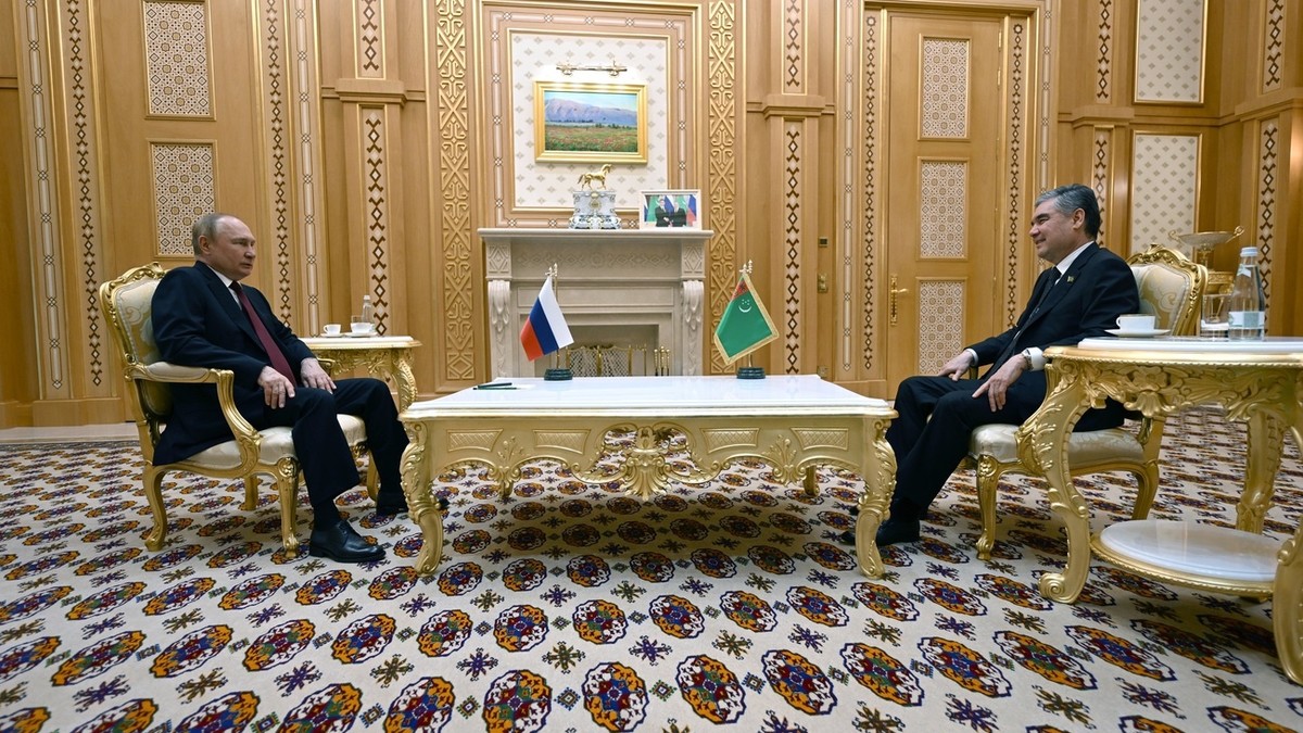 Putin in Turkmenistan