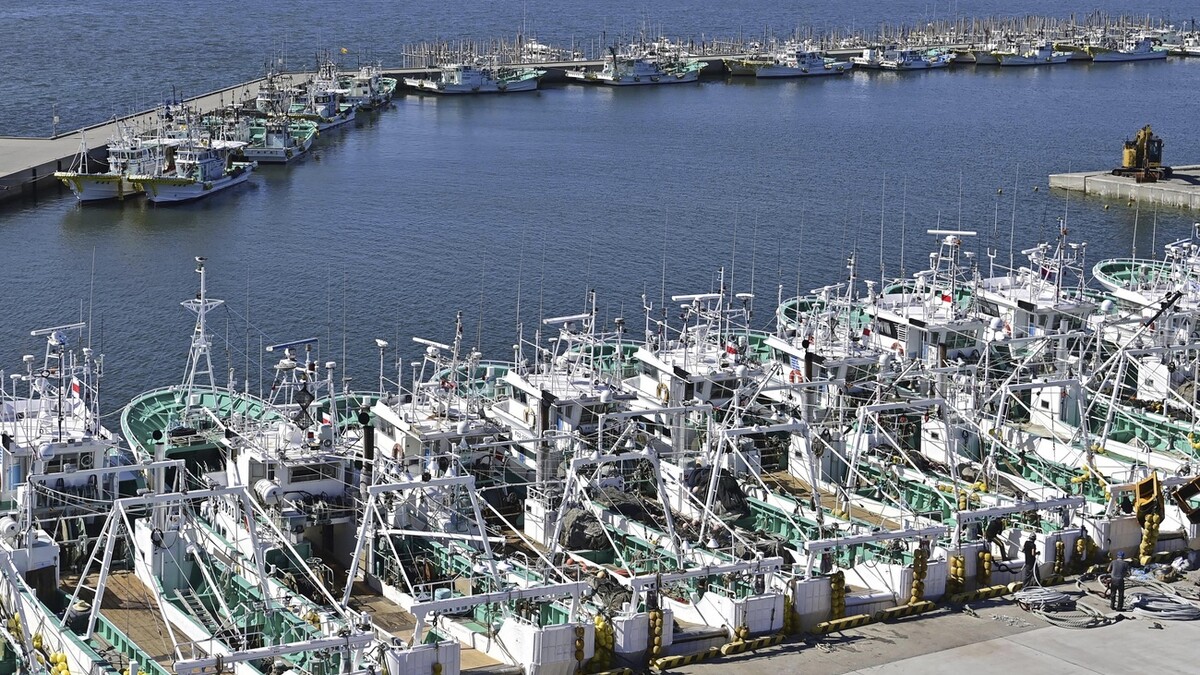 Fischerboote bei Fukushima