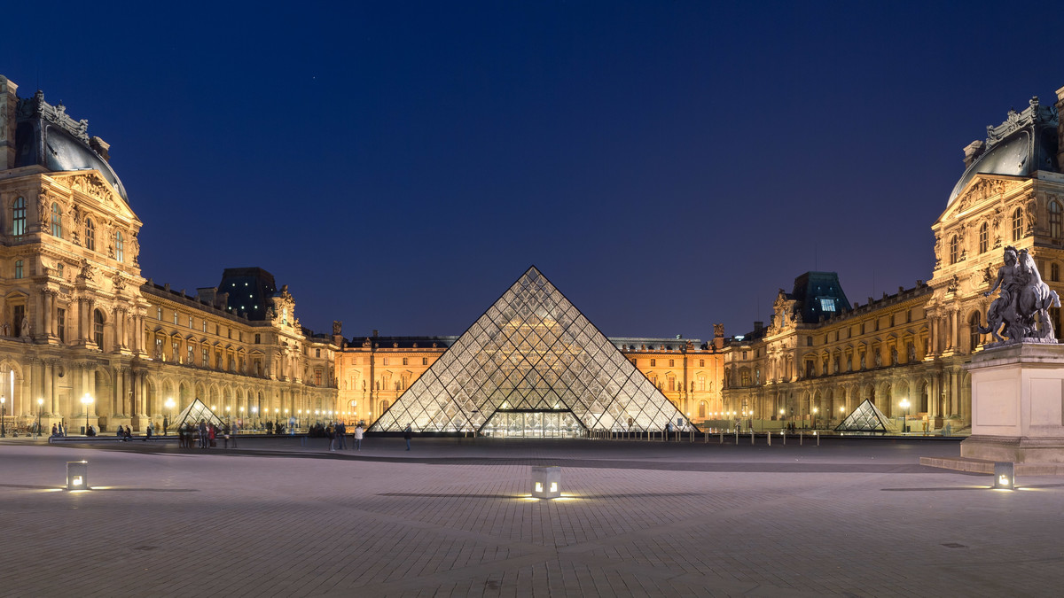 Musée du Louvre, Paris (© Benh LIEU SONG, Flickr, Wikimedia Commons)
