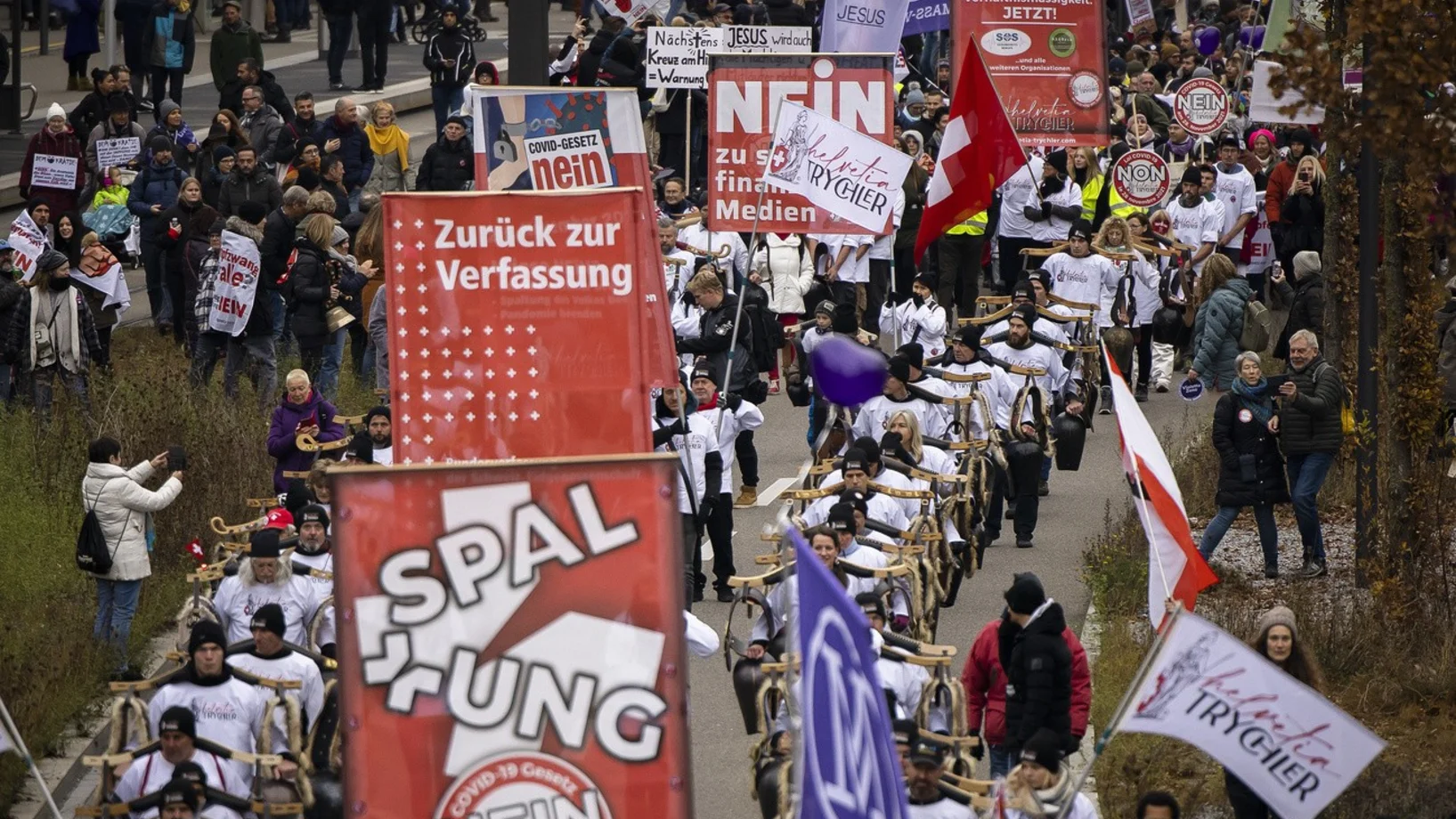 Demo gegen Corona-Massnahmen in Zürich