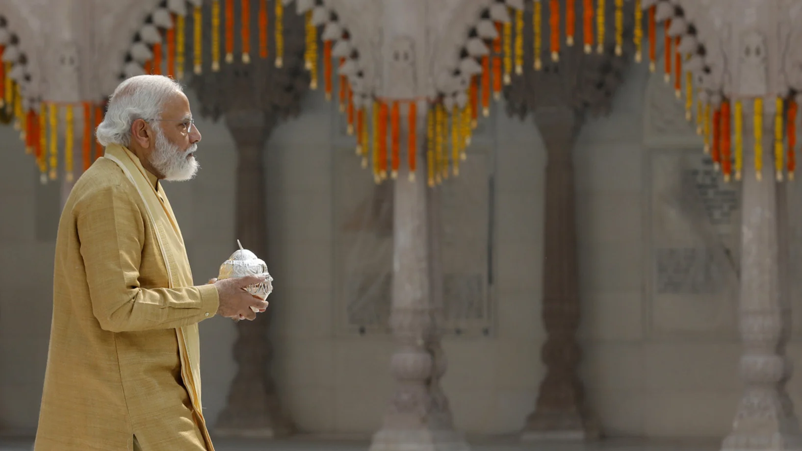 Modi im Büsserkleid
