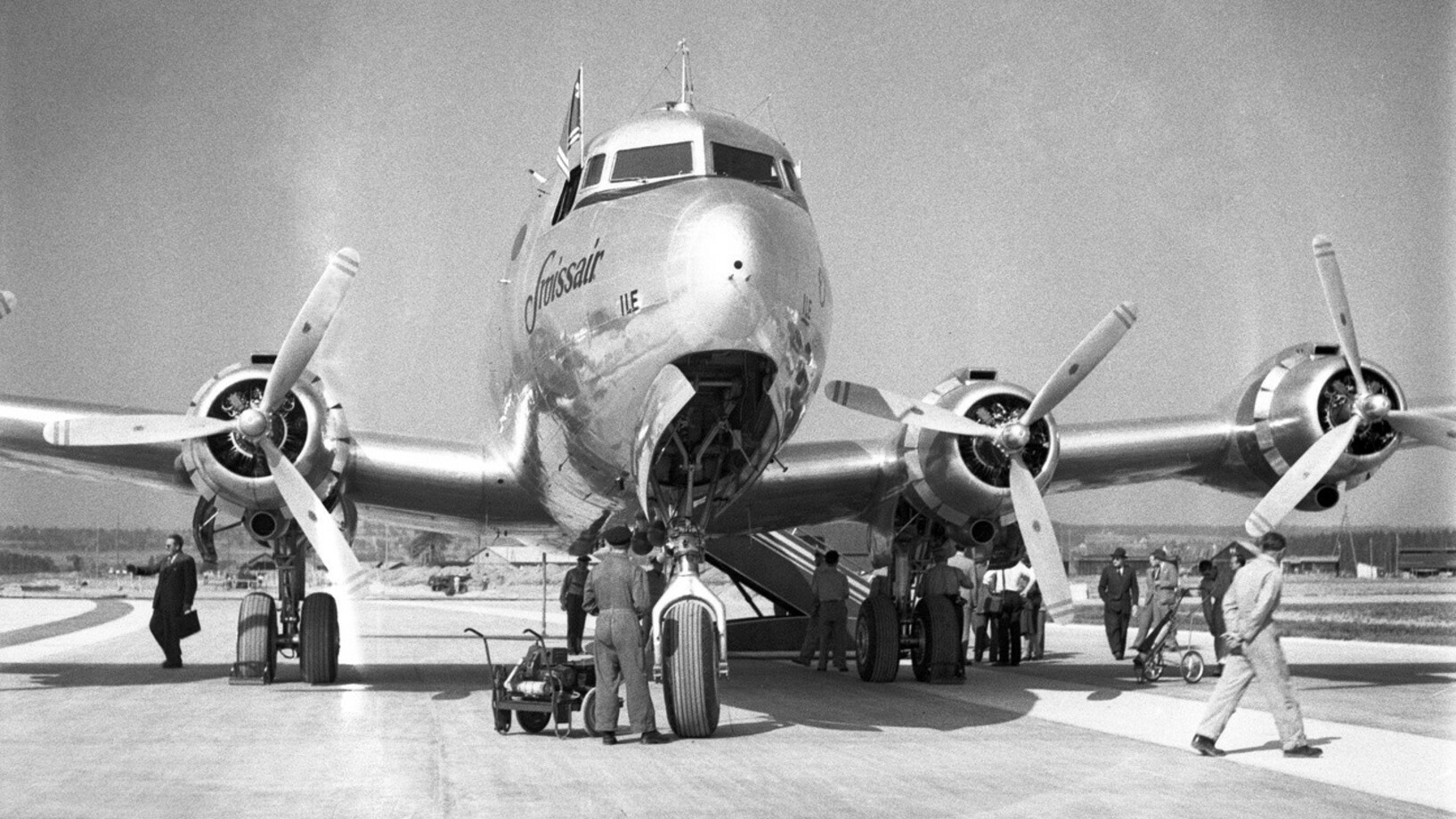 Kloten, DC-4