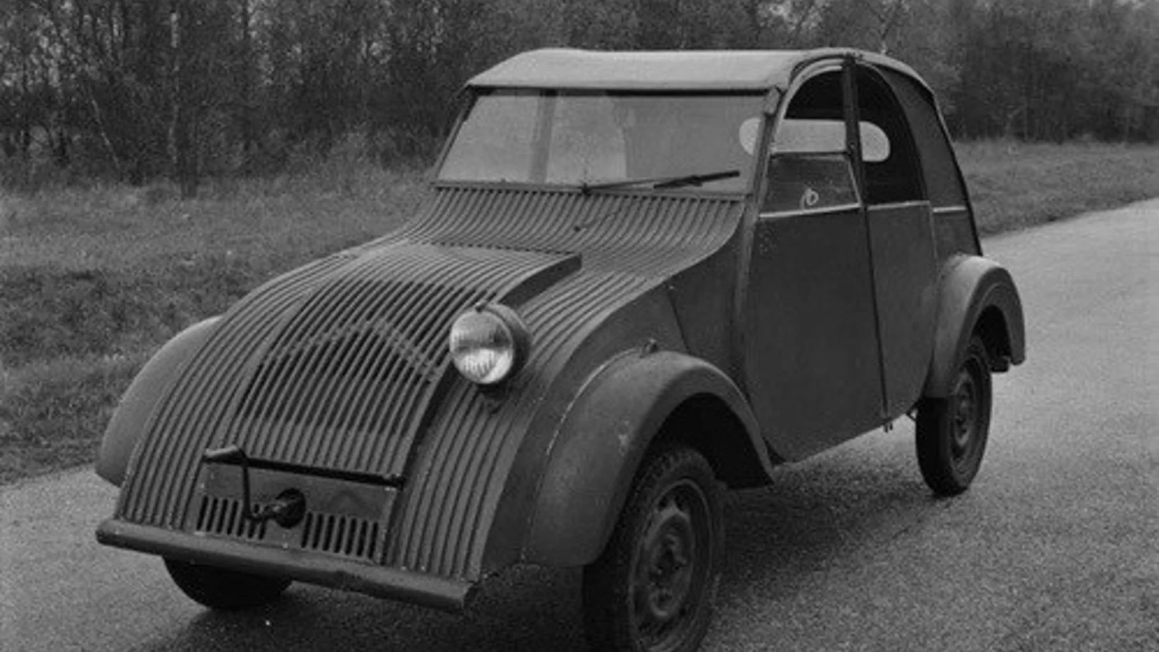 Deux Chevaux, Prototyp