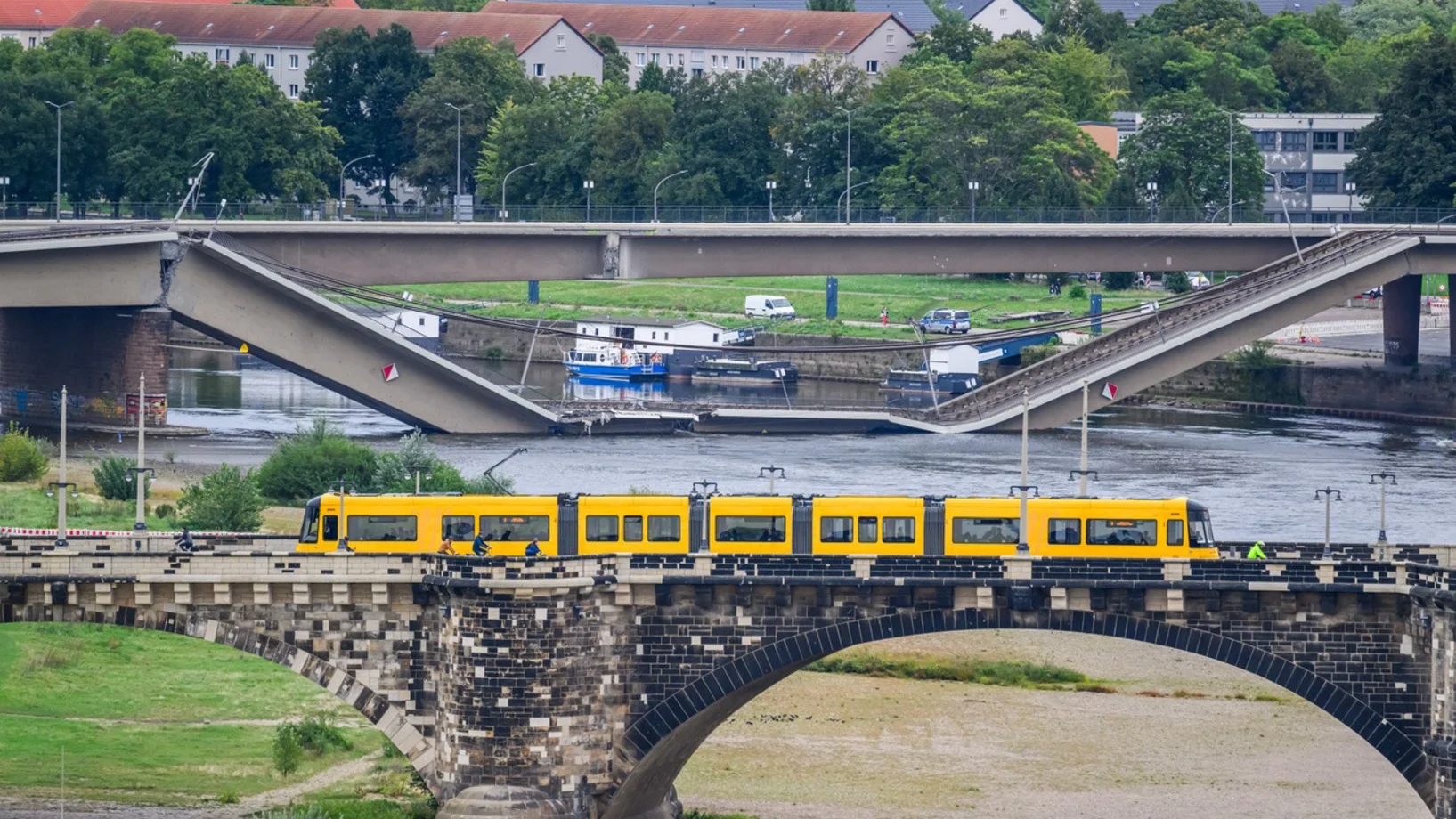 Dresden, Carolabrücke