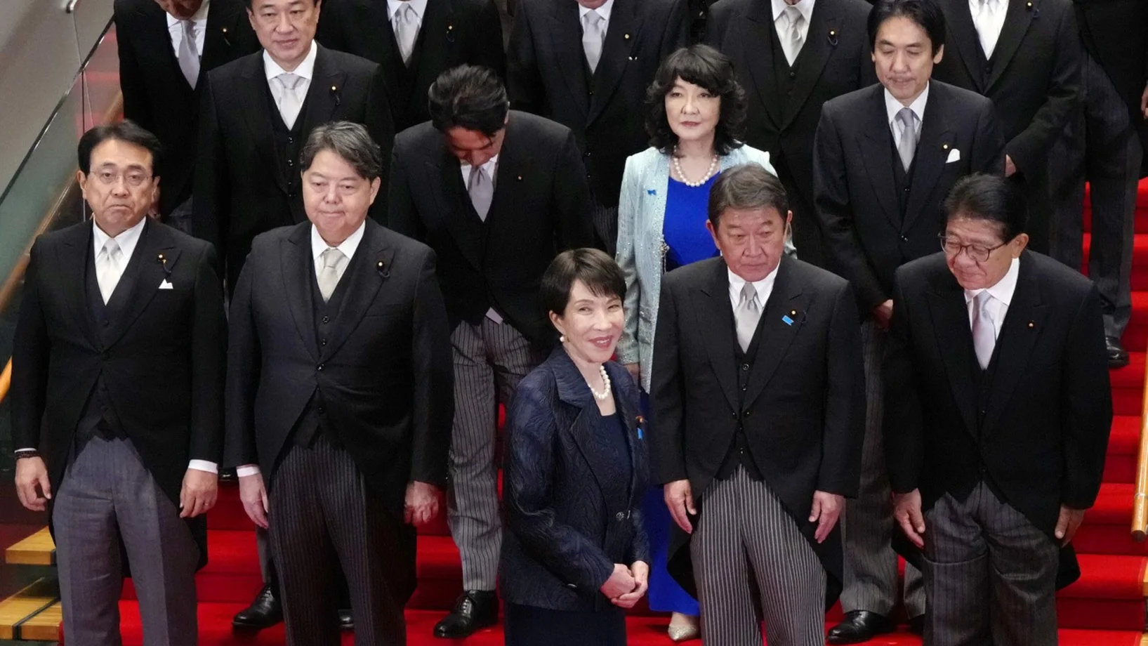 Sanae Takaichi und Kabinett