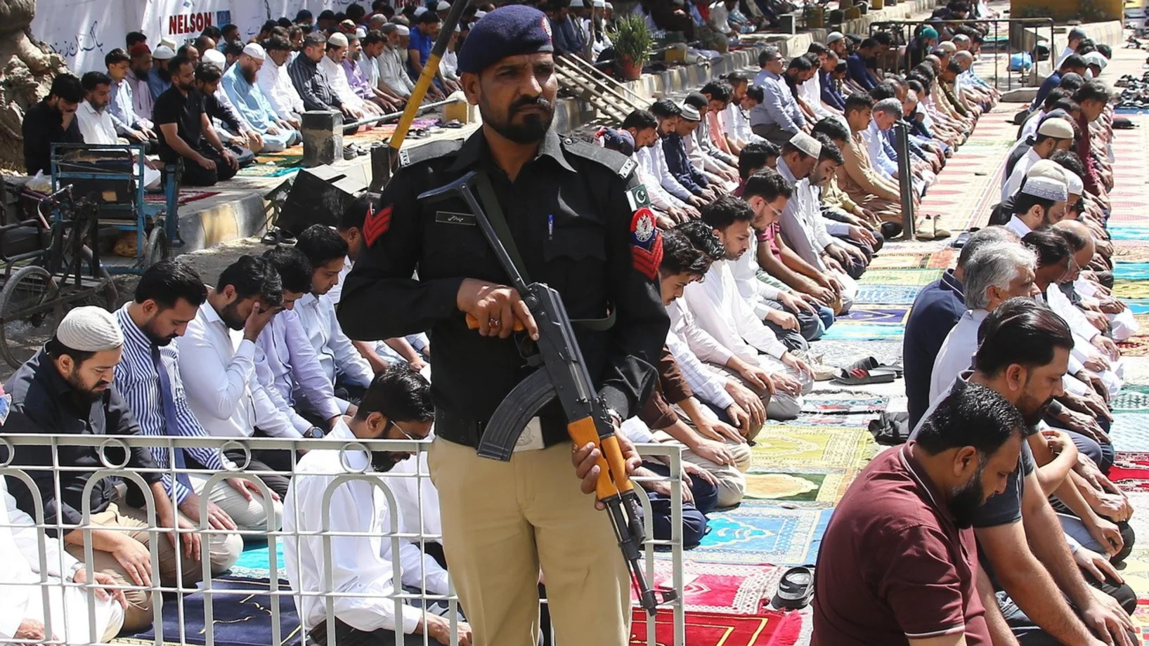 Fastengebet in Karachi, Pakistan 