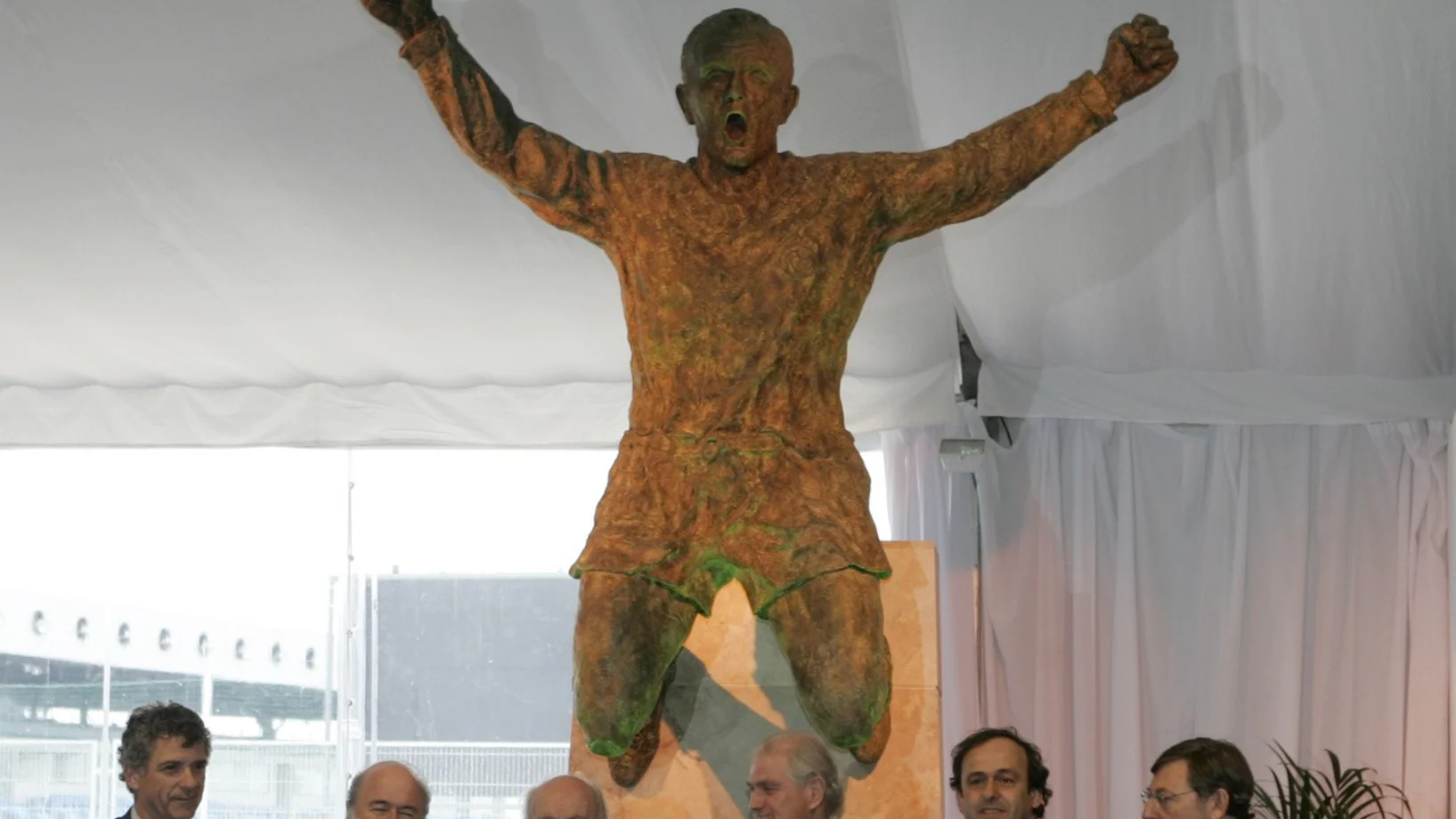 Alfredo di Stefano, Statue