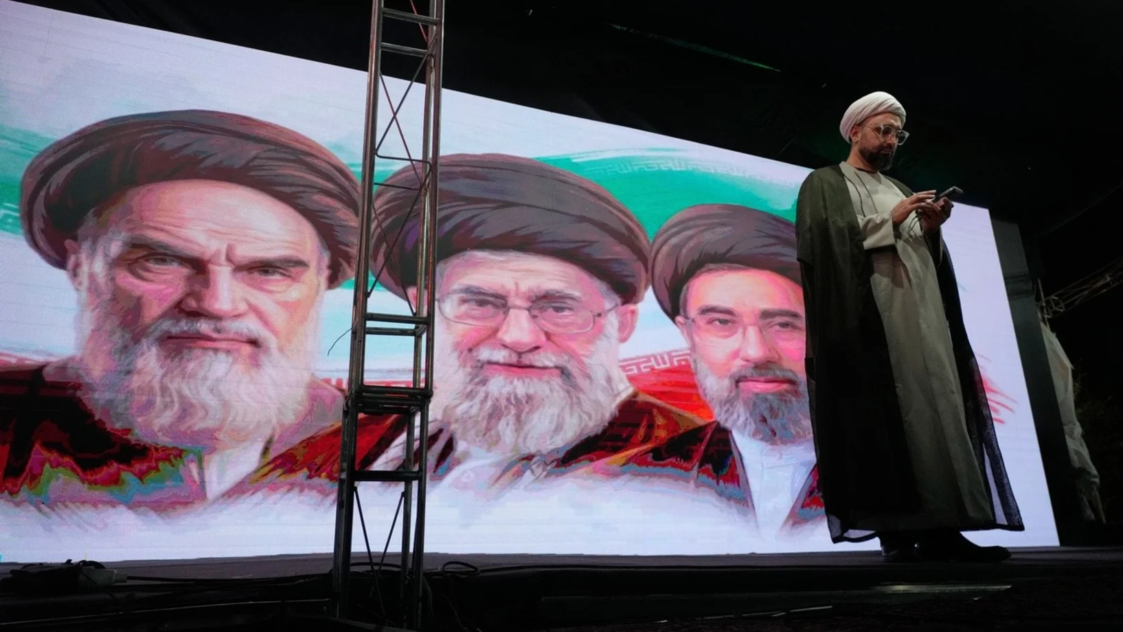 Drei Revolutionsführer, Teheran 