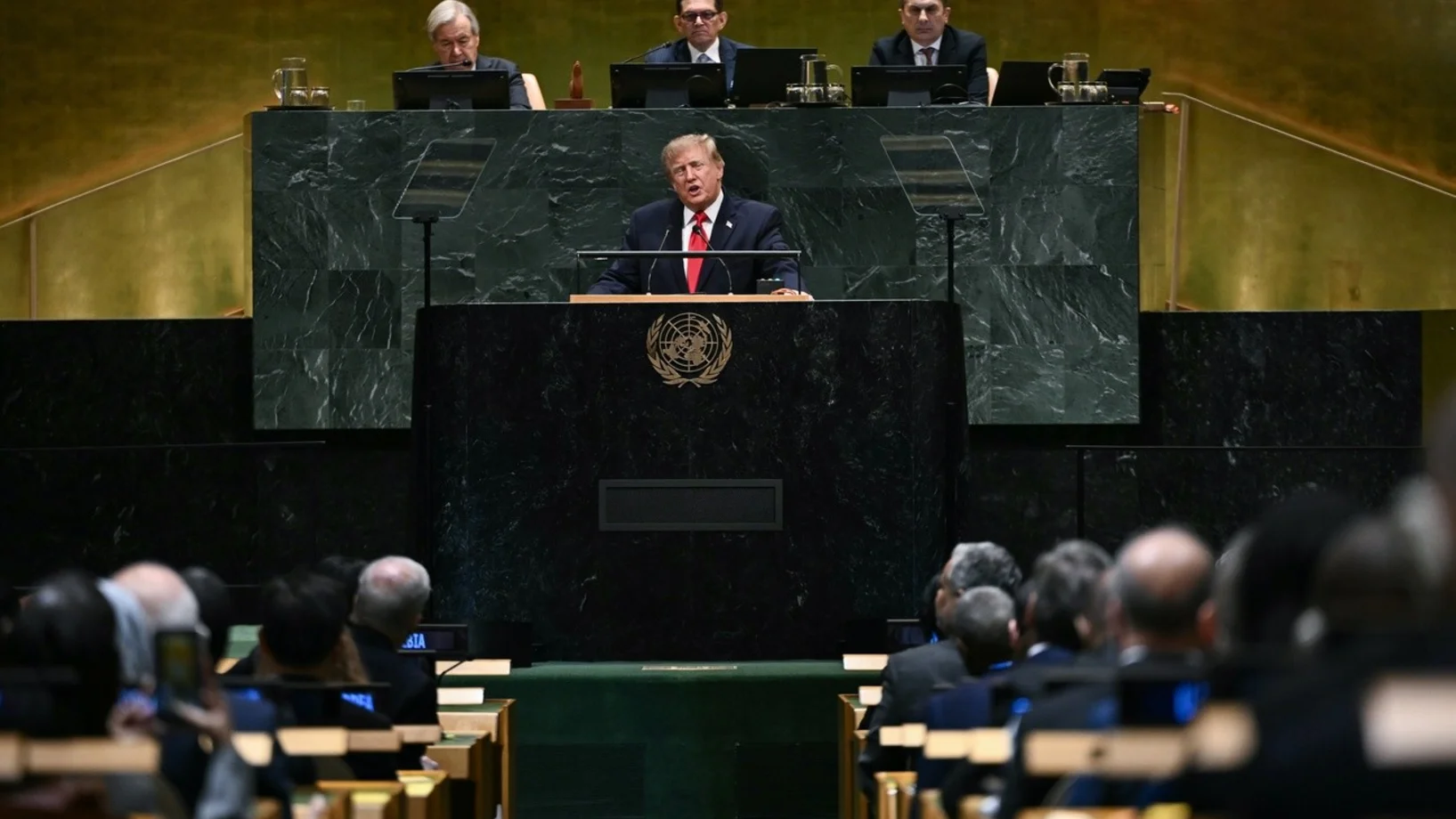 Trump, Uno