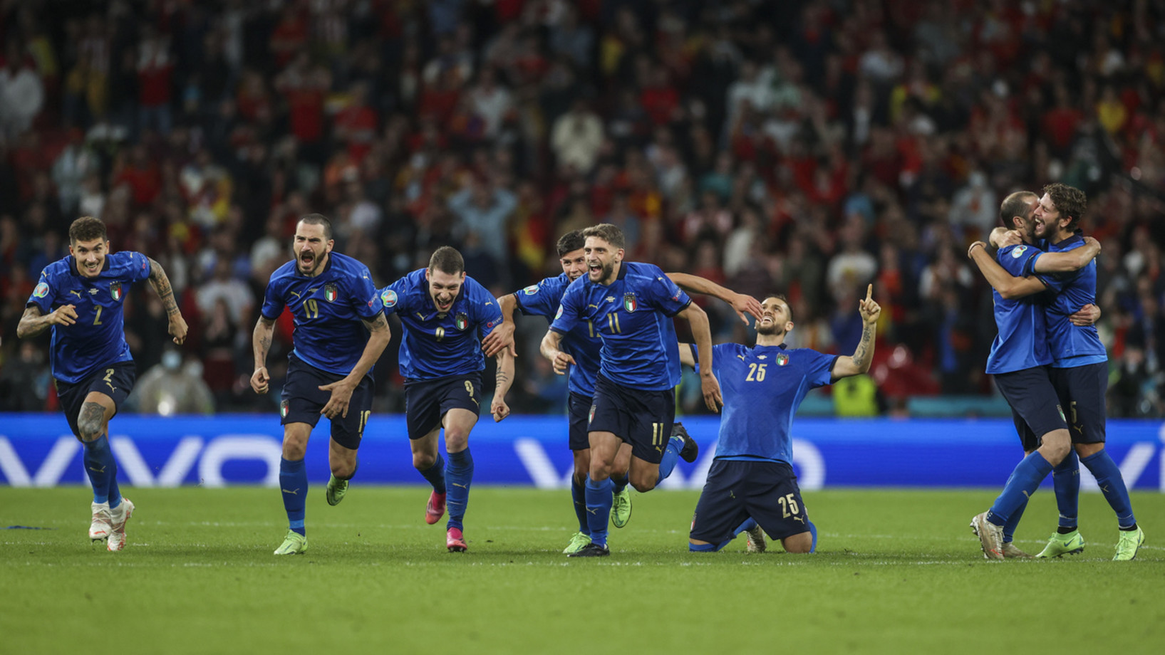 Die Azzurri nach ihrem Sieg im Halbfinal gegen Spanien am 6. Juli 2021 (Foto: Keystone /Pool/AP/Carl Recine)