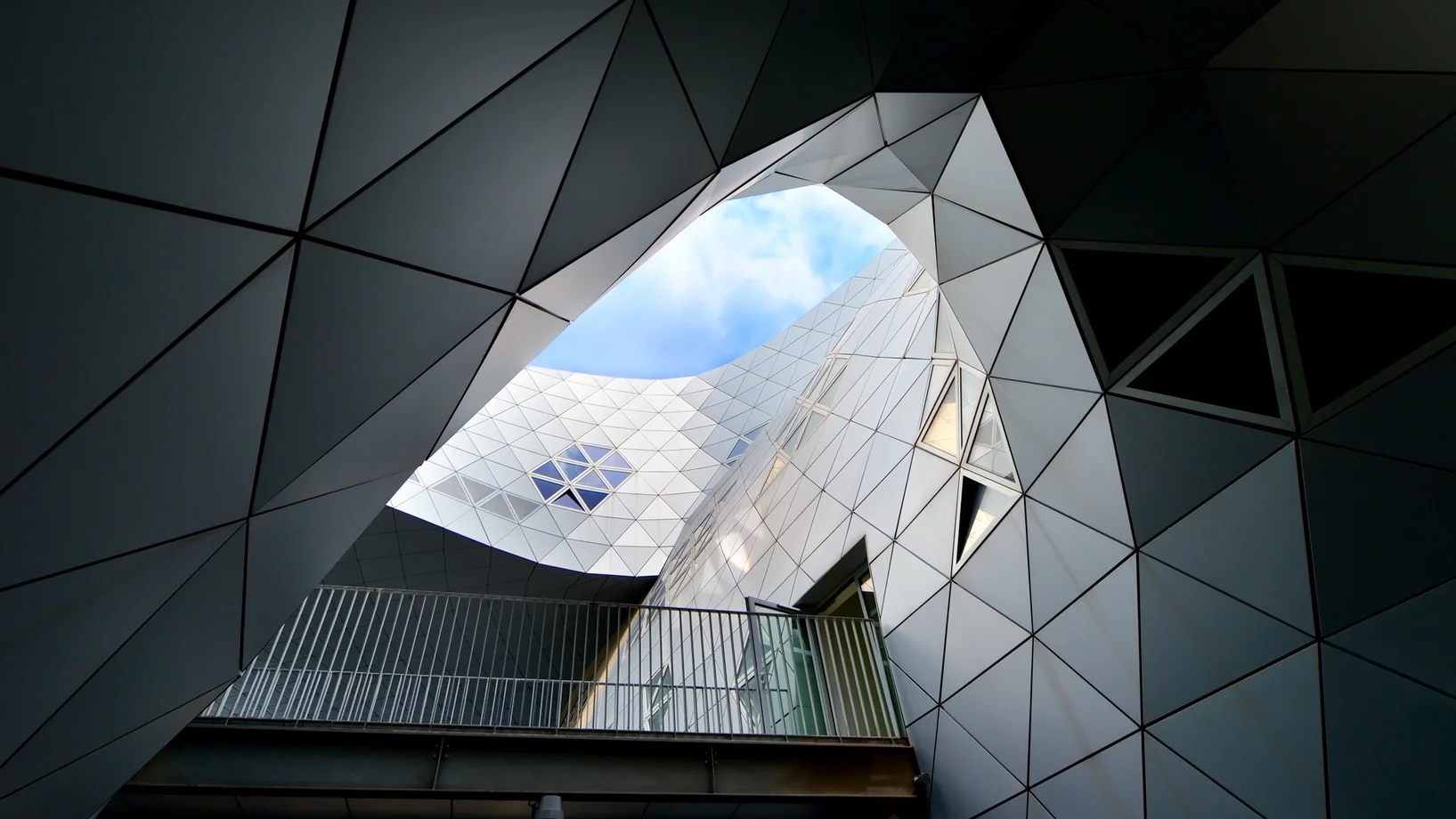 Massimiliano & Doriana Fuksas: Georges-Frèches Hotelfachschule, Montpellier, Foto Marcel Chassot 2007/2012    
