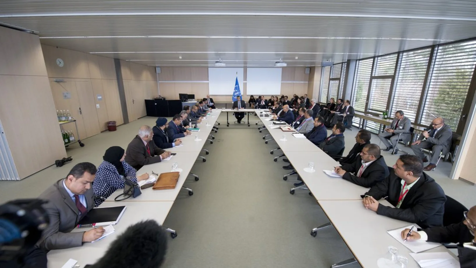 Die drei jemenitischen Delegationen im Olympia-Haus in Magglingen. (Foto: EPA/Jean-Marc Ferré/United Nations)