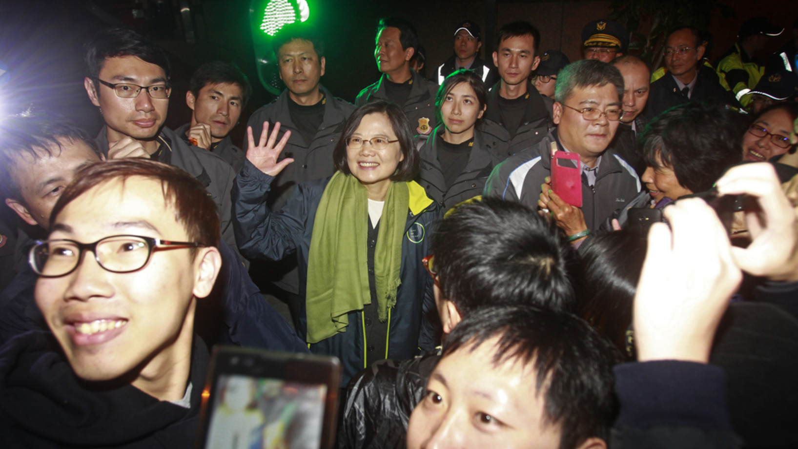 Tsai Ing-wen nach Bekanntabe ihres Sieges. (Foto: Keystone/AP/Chiang Ying-ying)