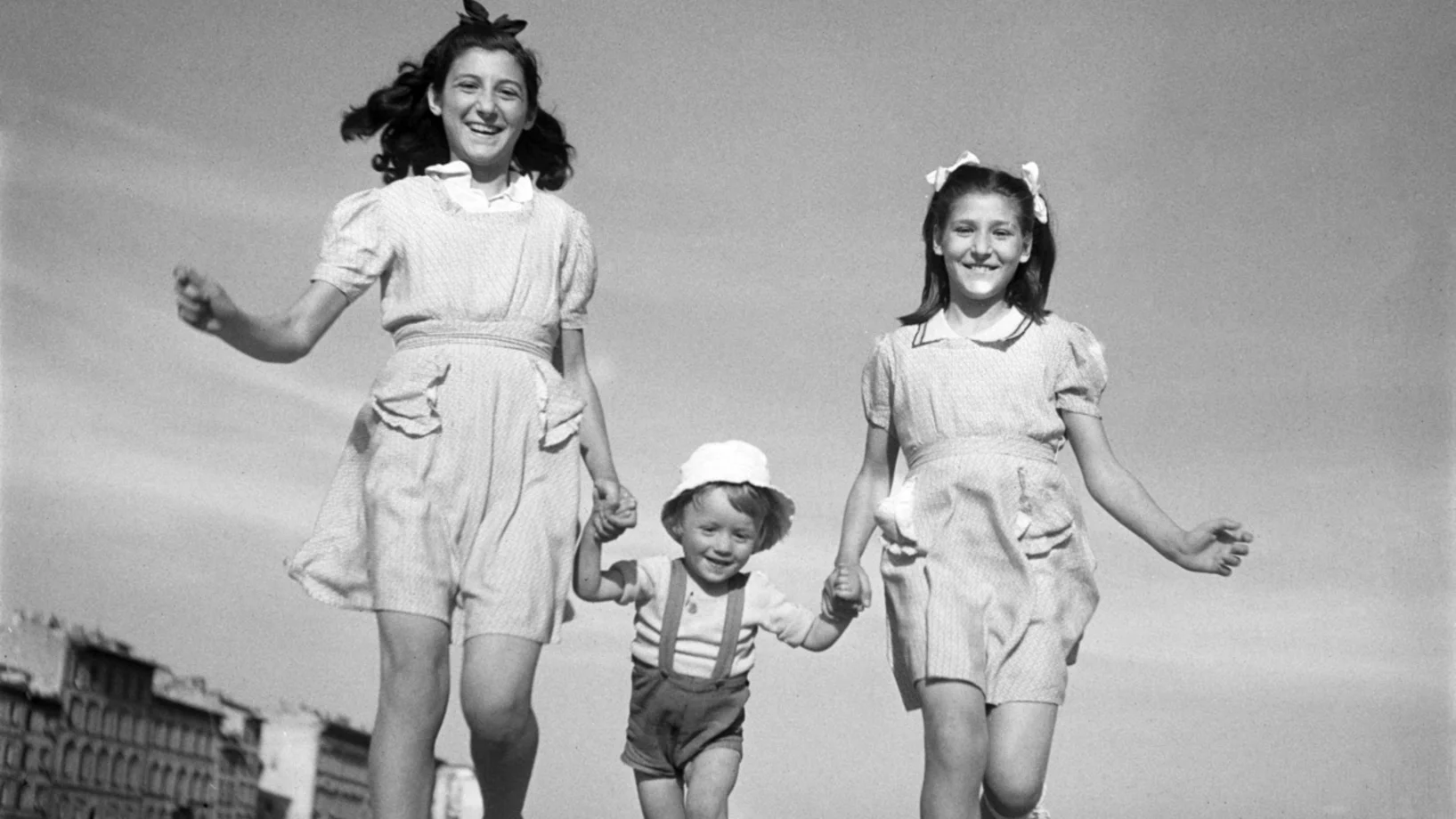 Italien hatte nach dem Krieg eine der höchsten Geburtenraten in Europa. Und jetzt die tiefste. Das Bild wurde 1947 in Florenz aufgenommen (Foto: Keystone/Photopress-ARchiv/Walter Studer) 