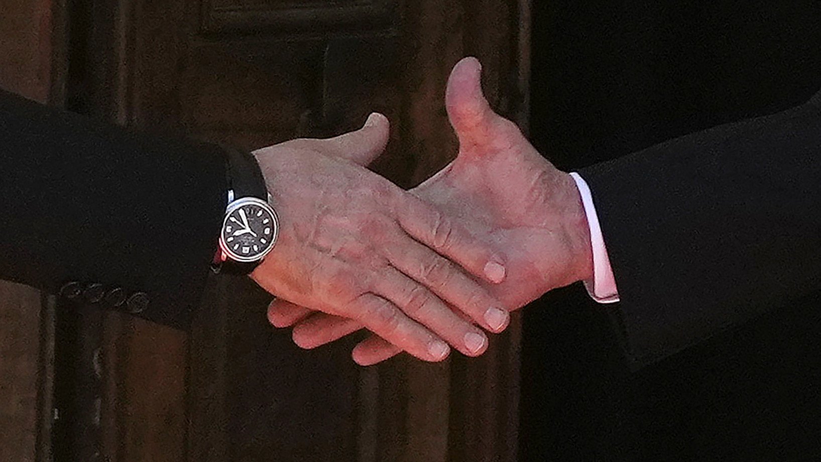 Handshake, Mittwoch, halb drei Uhr Moskauer Zeit (Foto: Keystone/Alexander Zemlianichenko, Pool) 