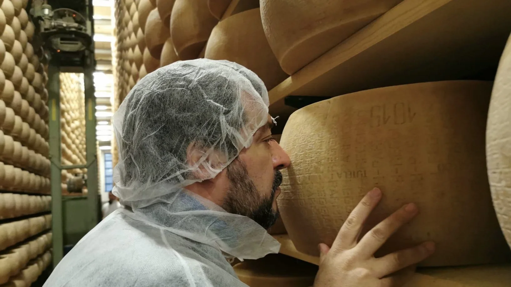 Salvini in einer Käserei (Foto: Facebook Salvini)