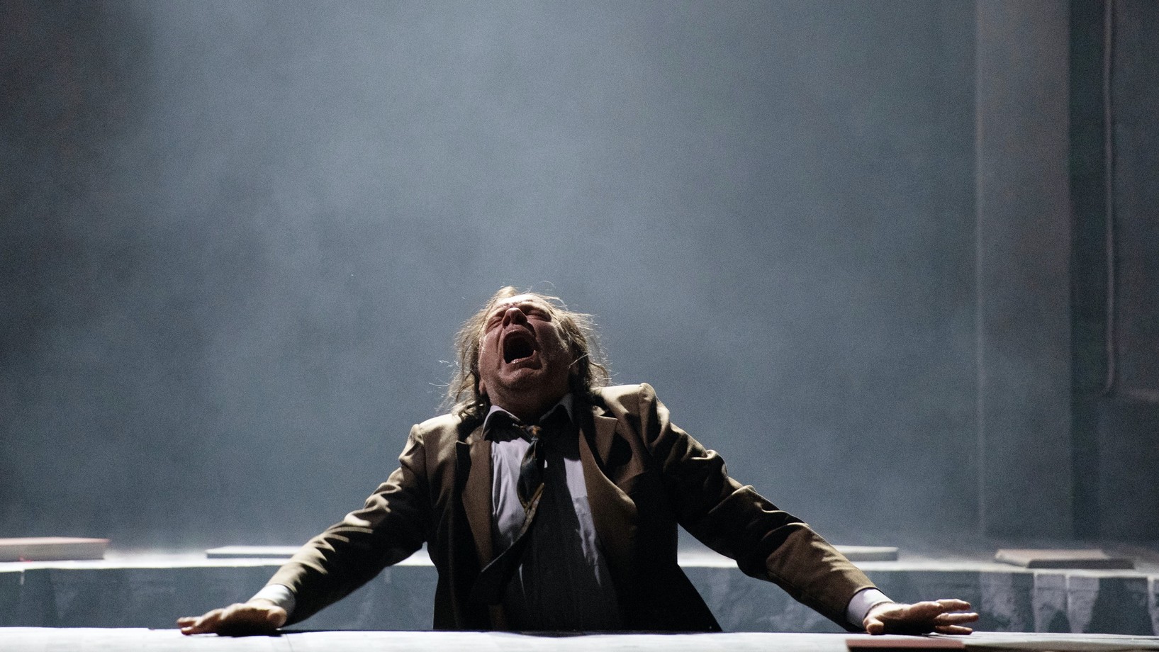 Boris Godunow im Opernhaus Zürich. Titelrolle: Michael Volle, Bariton; Inszenierung: Barrie Kosky (Foto: Monika Rittershaus)