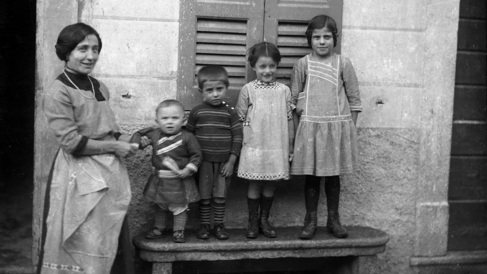 Roberto Donetta: Familienporträt, Bleniotal, © Fondazione Archivio Fotografico Roberto Donetta, Corzoneso