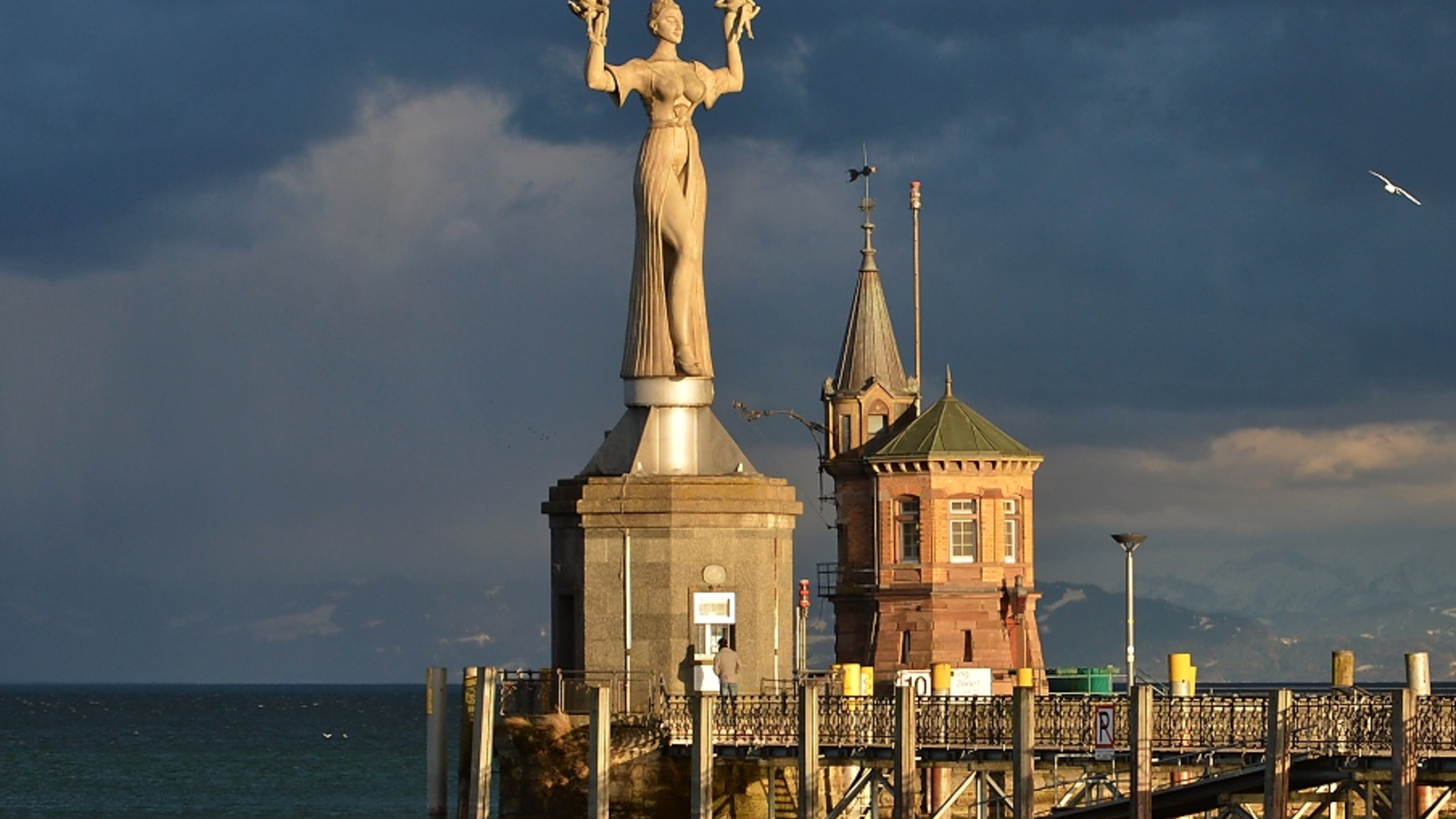 Hafen von Konstanz mit Statue der Imperia