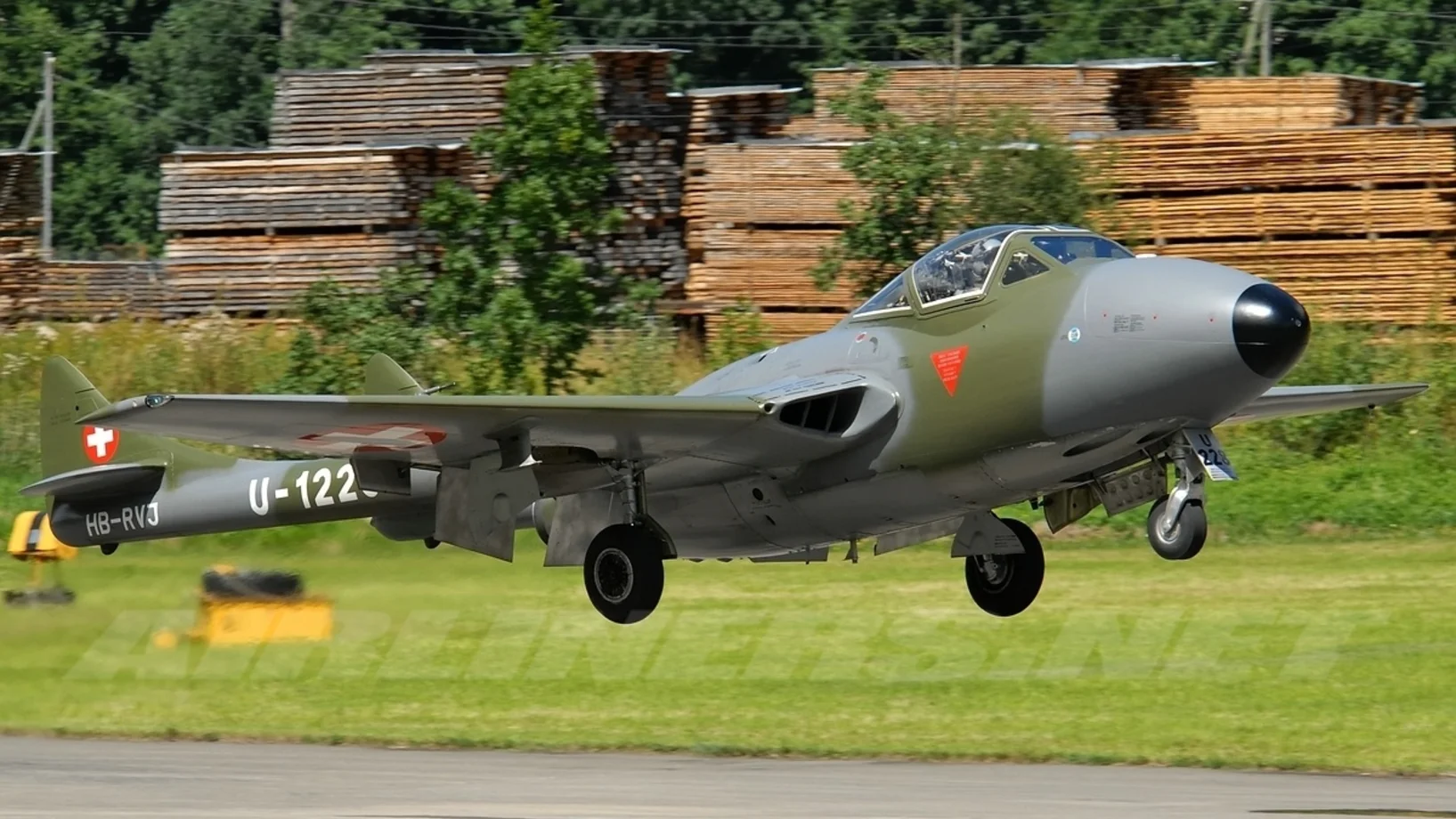 Kampfflugzeug Vampire (Foto und Copyright Martin Thoeni)