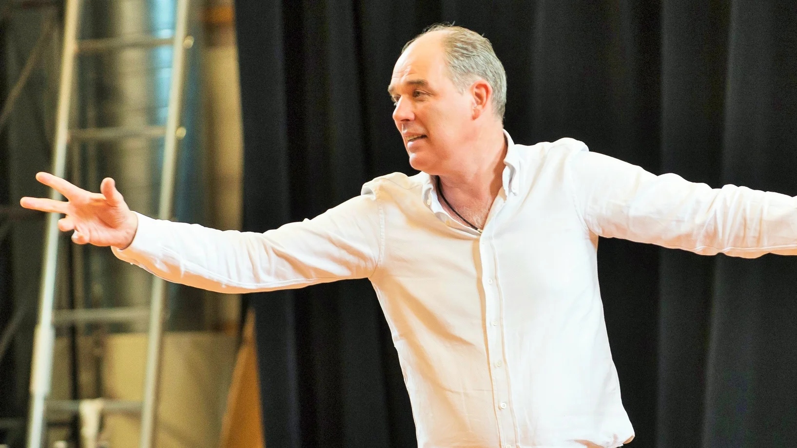 Matthias Hartmann bei den "Fidelio"-Proben im Grand Théâtre Genève (Foto: GTG/Carole Parodi)
