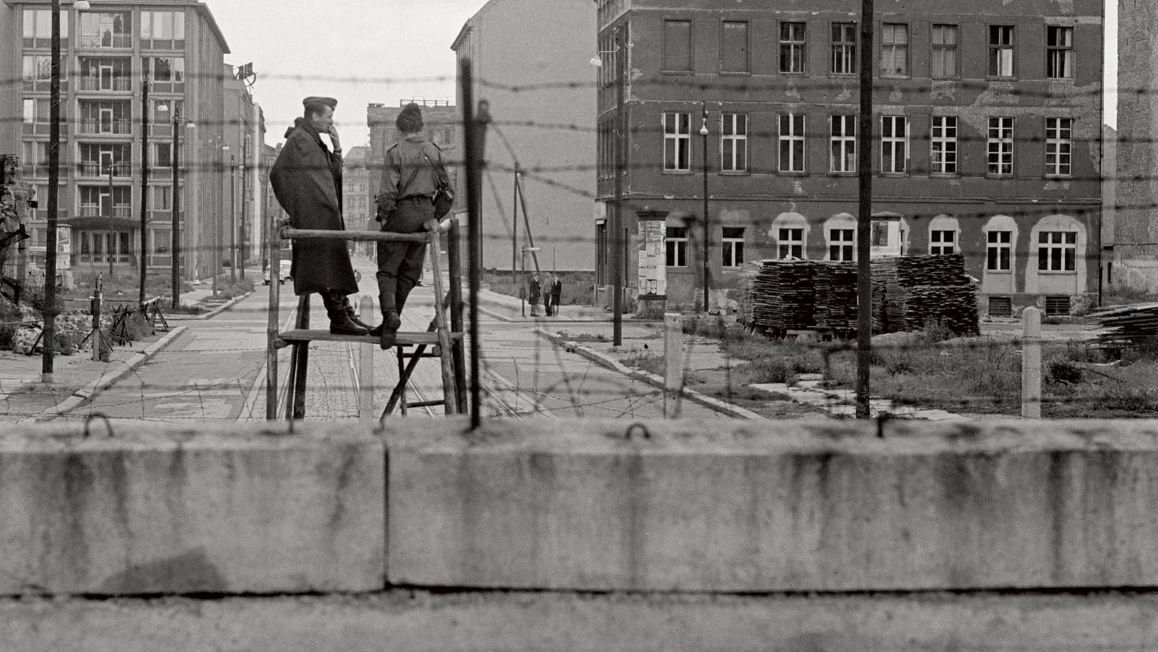 Charlottenstraße, Richtung Gendarmenstraße, von Berlin-West aus gesehen, © 2019 bpk / Kunstbibliothek, Staatliche Museen zu Berlin / Bernard Larsson