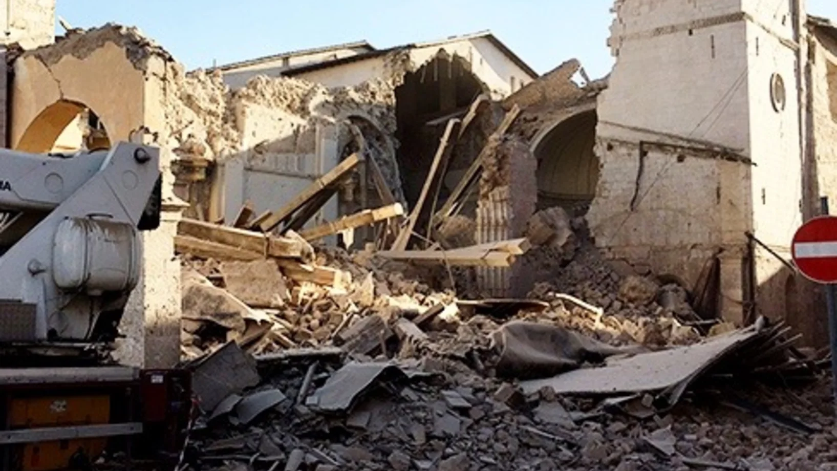 Die Kathedrale von Norcia. Das Bild wurde von Ordenbsbrüder am Sonntagvormittag via Twitter verbreitet.
